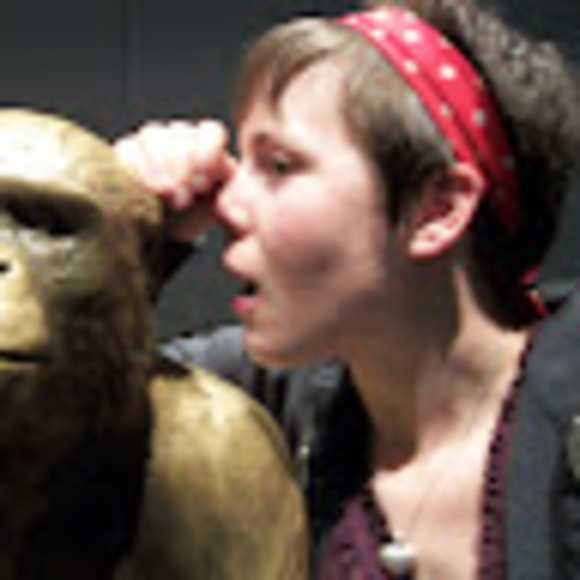 Meet your Posher, Christie - Picture 1 of 1